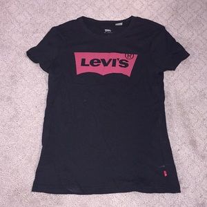 Black and red Levi’s t shirt